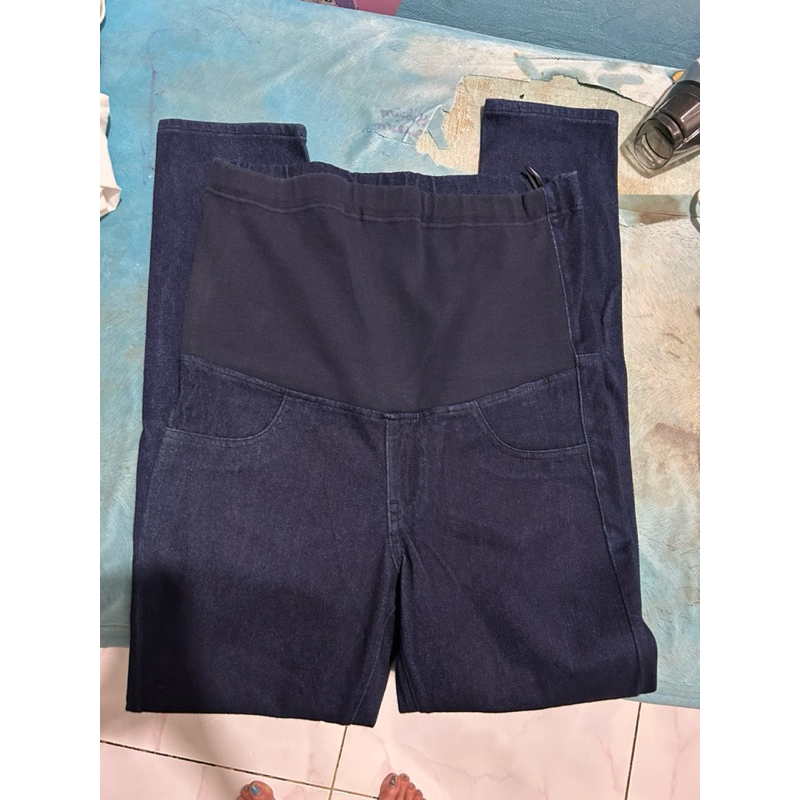 Legging maternity uniqlo celana ibu hamil warna navy preloved