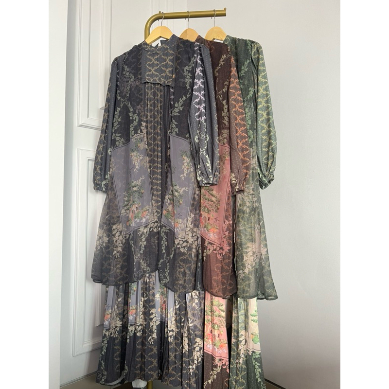 SHEA DRESS BY DYN CLOTHING