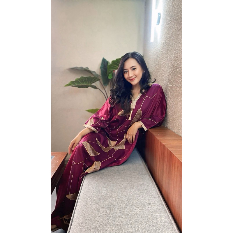 ABAYA MAROON