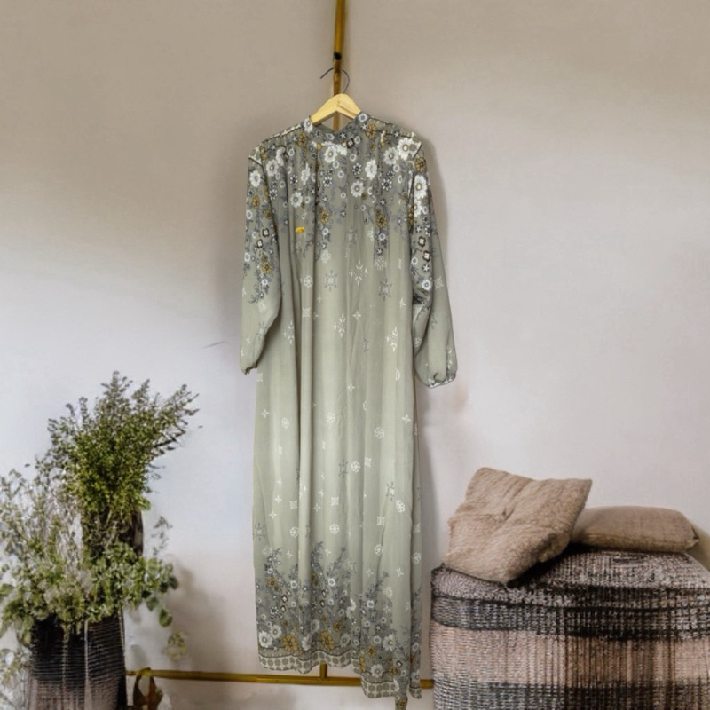 Almayra Latte Grey Gamis Lebaran Hijab Set