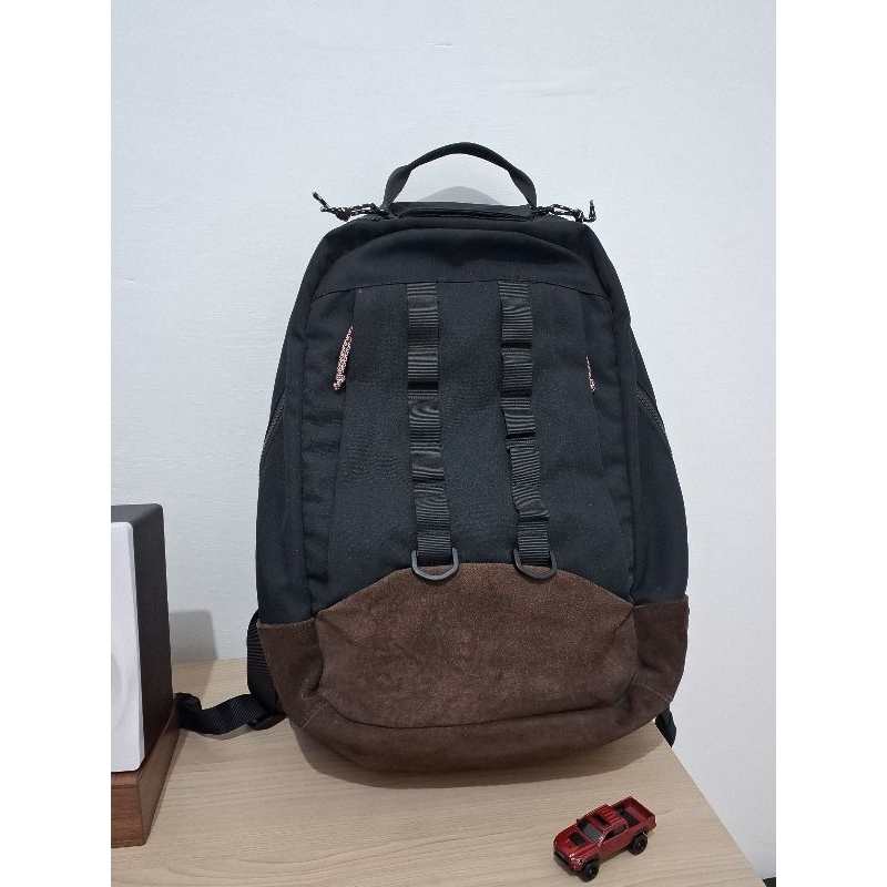 Orbitgear x kinsupplies backpack pria