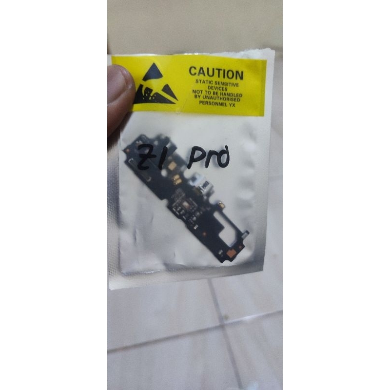 papan cas/konector cas vivo Z1 pro