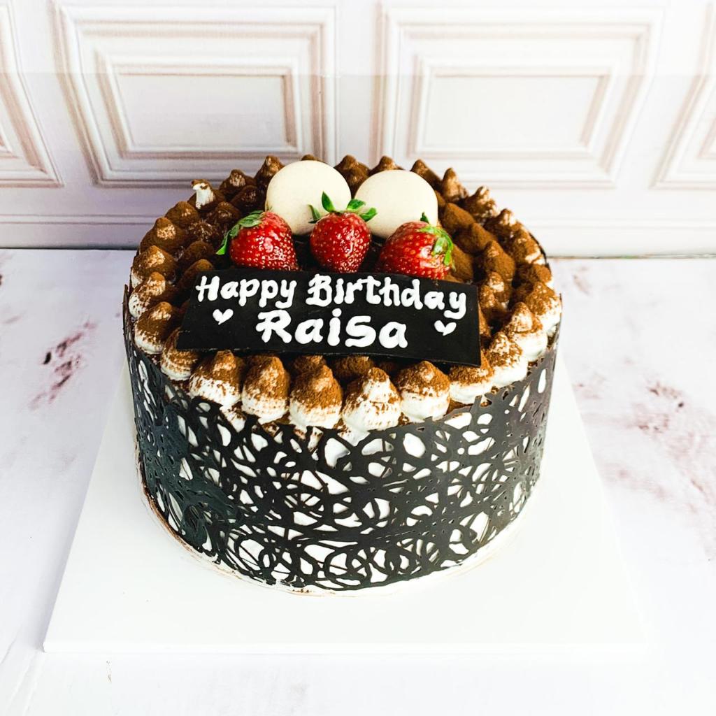 

Kue Ulang Tahun/Birthday cake/Kue Ultah Tema Chocolate/Kue Classic