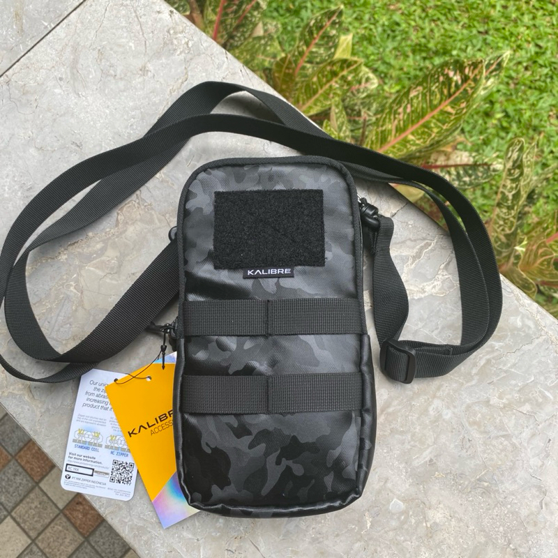 Kalibre Smartphone Case Combra 928107000 Black Loreng Tas Hp Selempang Mini Original