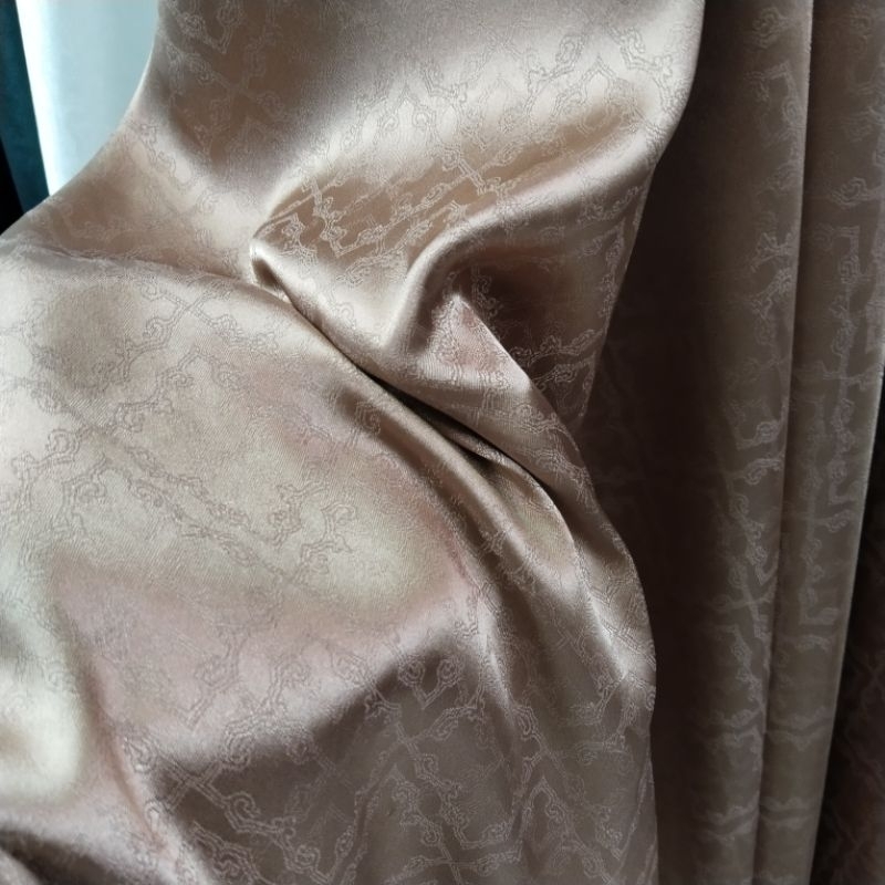 Kain Satin sutra // bahan jaquard embos // armani silk // kain sutra satin // kain jacquard silk