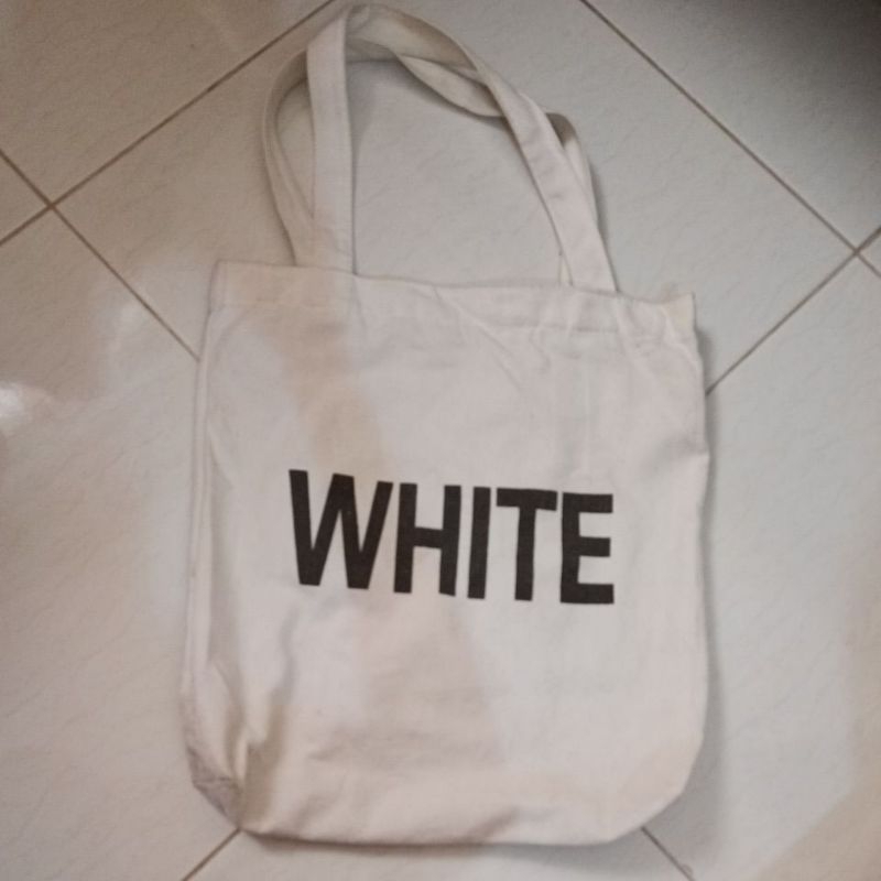 Preloved Tas Putih