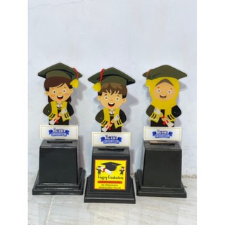 Piala Wisuda TK Plakat Wisuda Anak Akrilik Custom Model Happy Graduation model W1