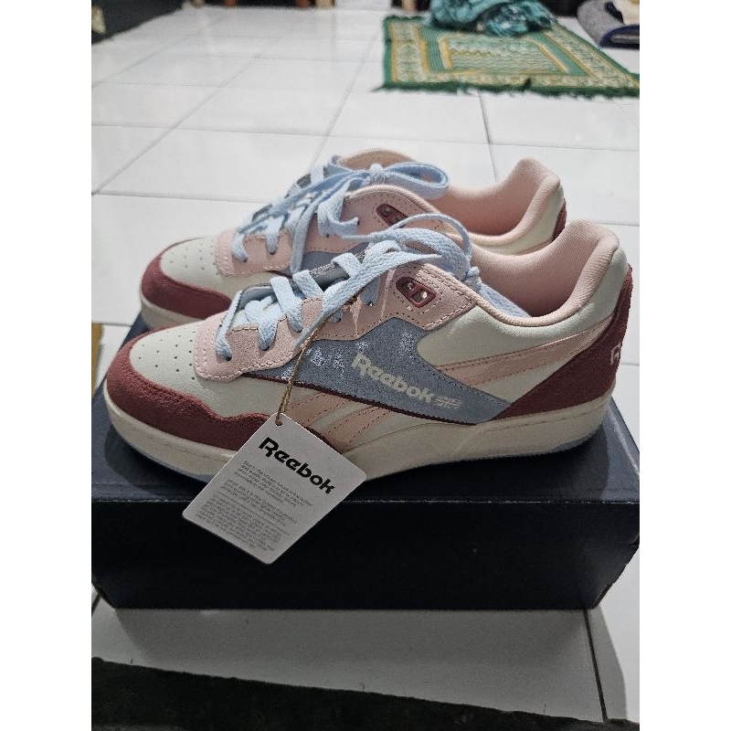 NEW Reebok BB 4000 II Vintage Chalk