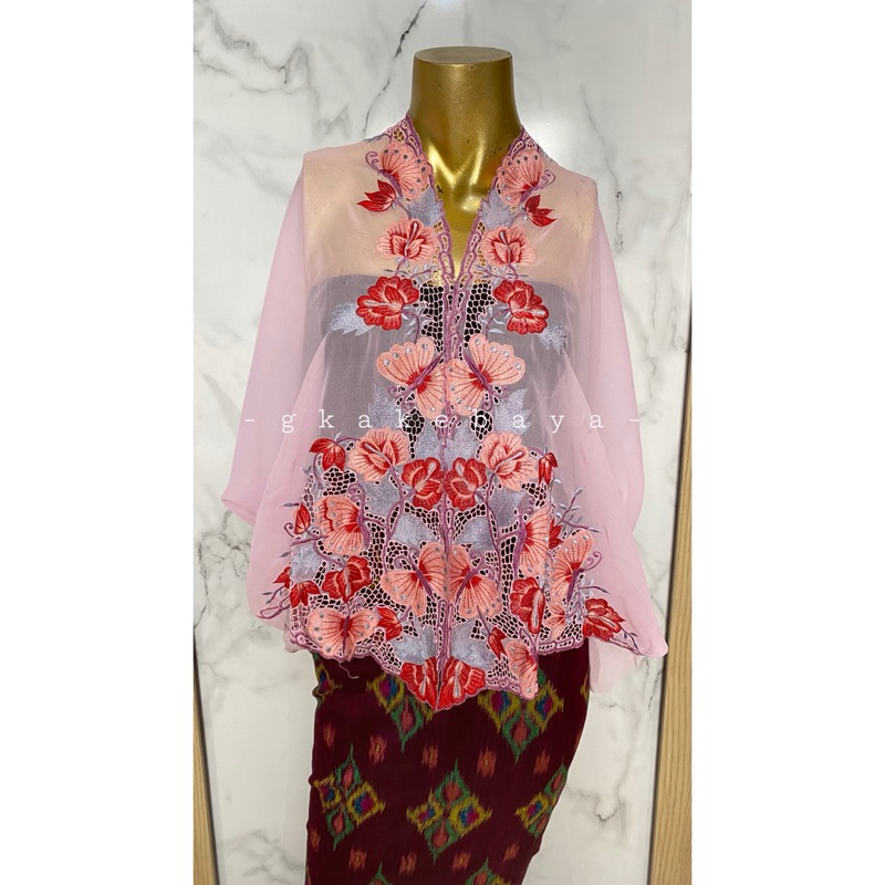KEBAYA BORDIR KUPU-KUPU PINK / KAIN KEBAYA / KEBAYA BALI