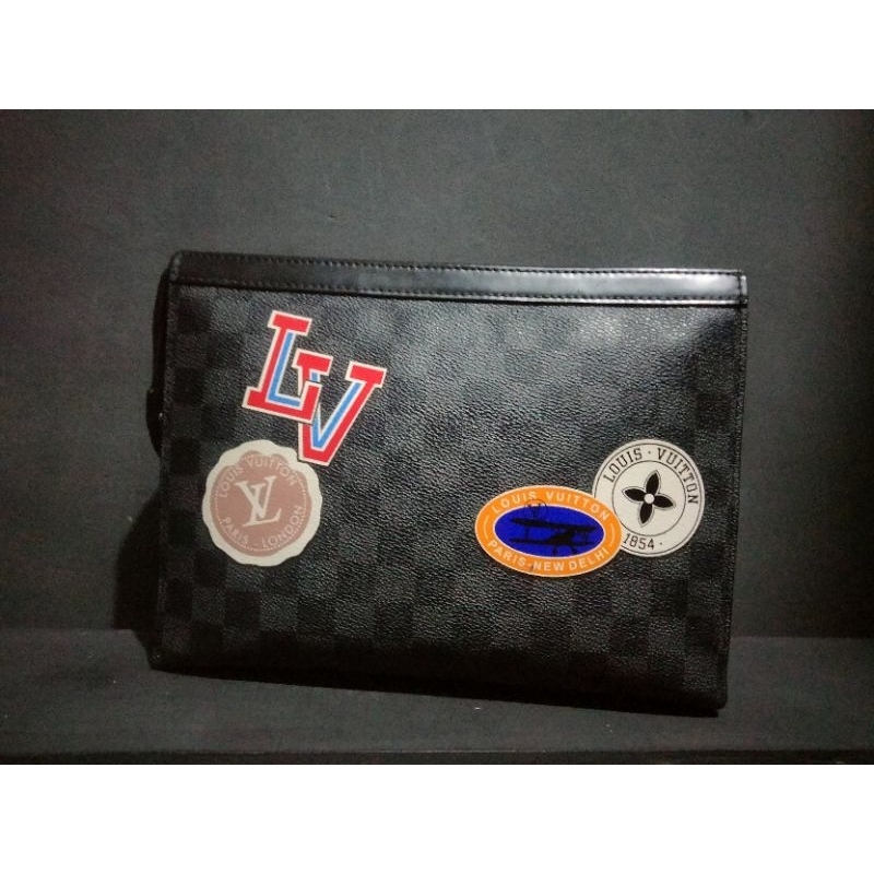 SOLD Preloved clutch LV Voyage MM Pouchette, World Tour Graphite Limited Edition