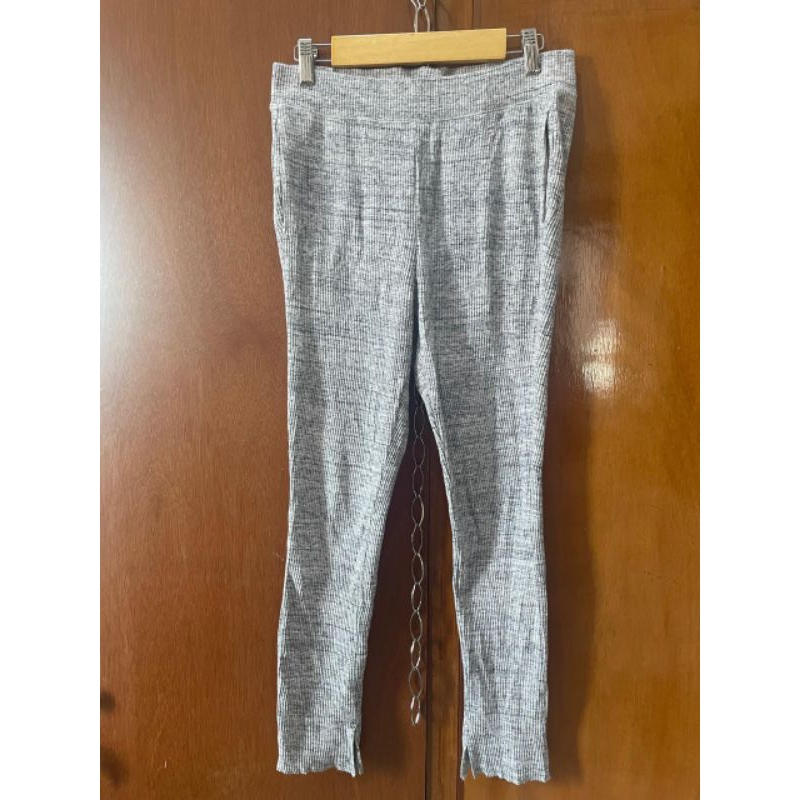 Celana knit lidi, Brand Uniqlo