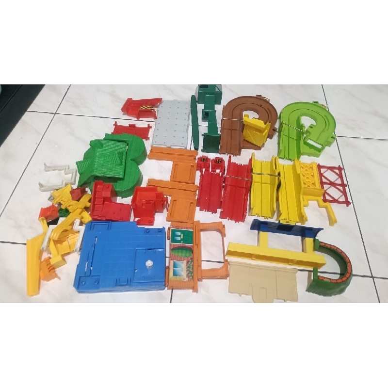 REL TOMY THOMAS JUAL APA ADANYA