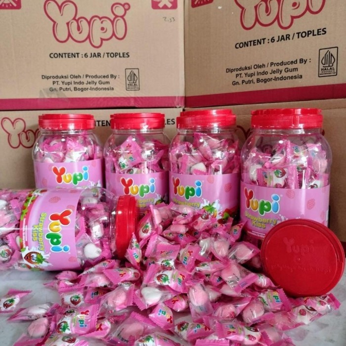 

YUPI Kemasan Toples / Permen YUPI Strawberry Kiss / YUPI Jar 300gr