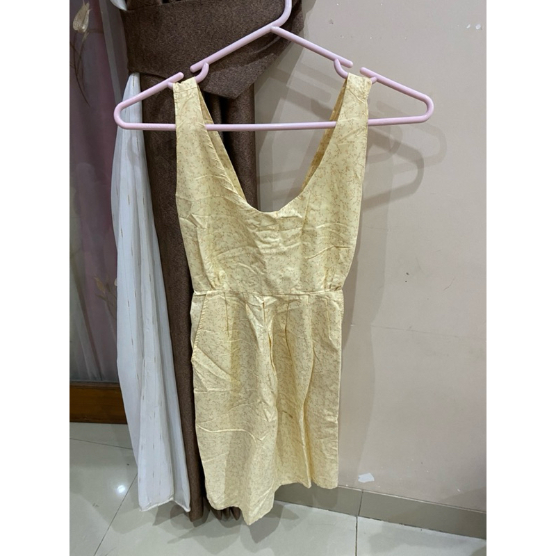 dress cream gemas