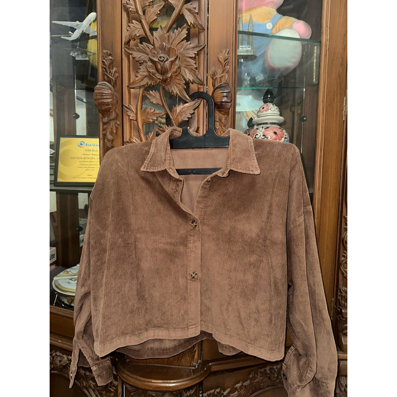prelove kemeja corduroy coklat outer blouse baju cewe korean style korea style crop