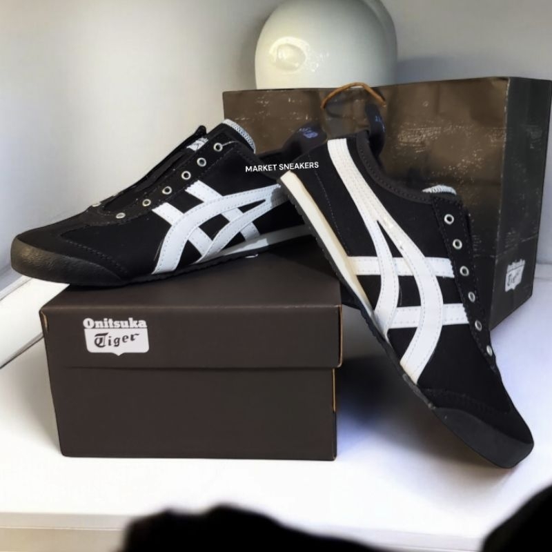 SEPATU KANVAS SLIP ON WANITA PRIA BLACK WHITE JAPAN LIMITED EDITION SLIP ON KANVAS WANITA PRIA