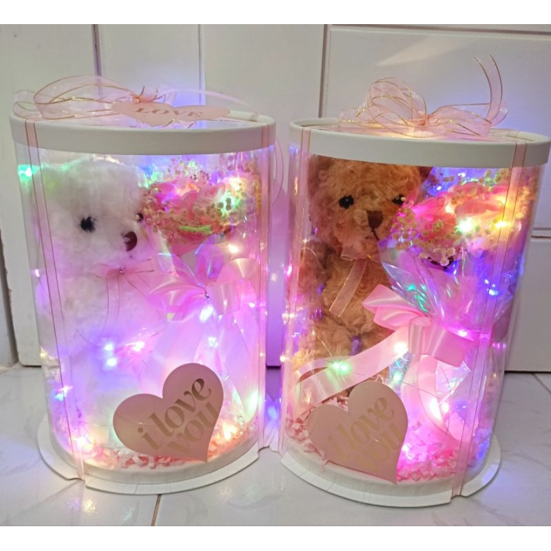 

KADO ULTAH / KADO VALENTINE / KADO MURAH / BUNGA TABUNG / KADO ANNIVERSARY / KADO / HAMPERS / BUKET LED / BUKET LAMPU / BUNGA BOX / BONEKA
