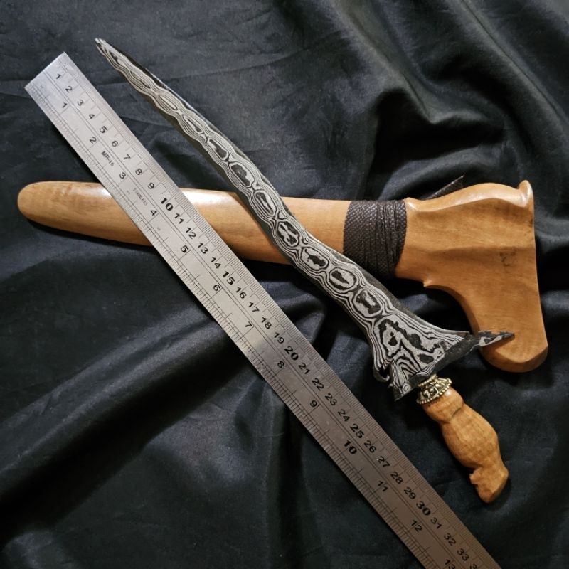 Keris Patrem Jangkung  Luk 3