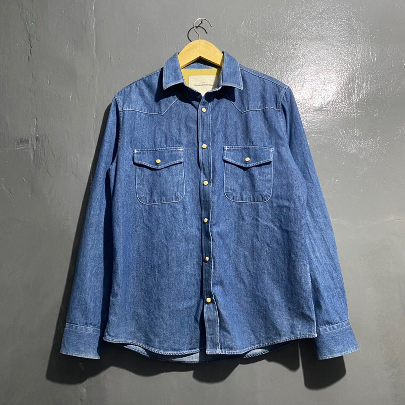 Kemeja Denim Vivastudio