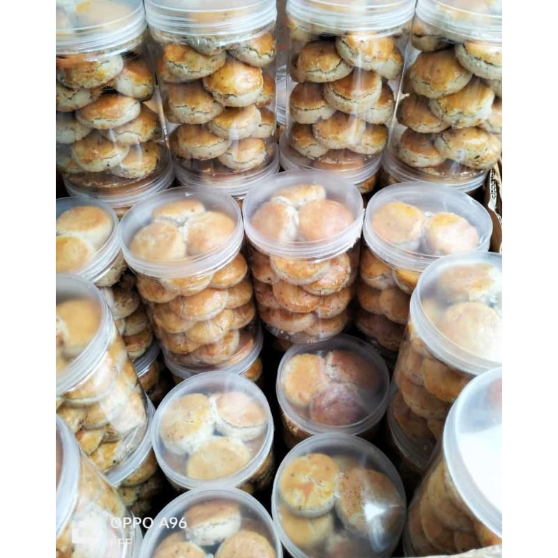 

kue kacang ori asli jember 450 gram