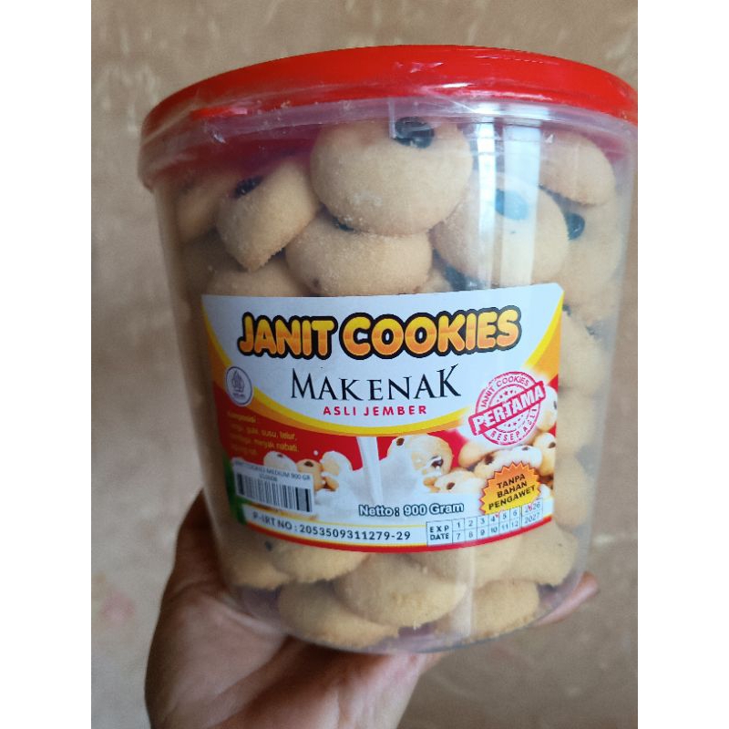

JANIT COOKIES MAK ENAK JEMBER 900GR