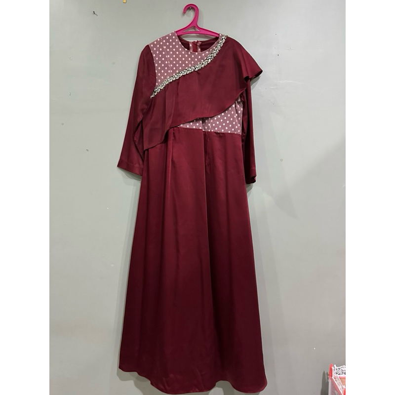 PRELOVED DRESS KONDANGAN MAROON
