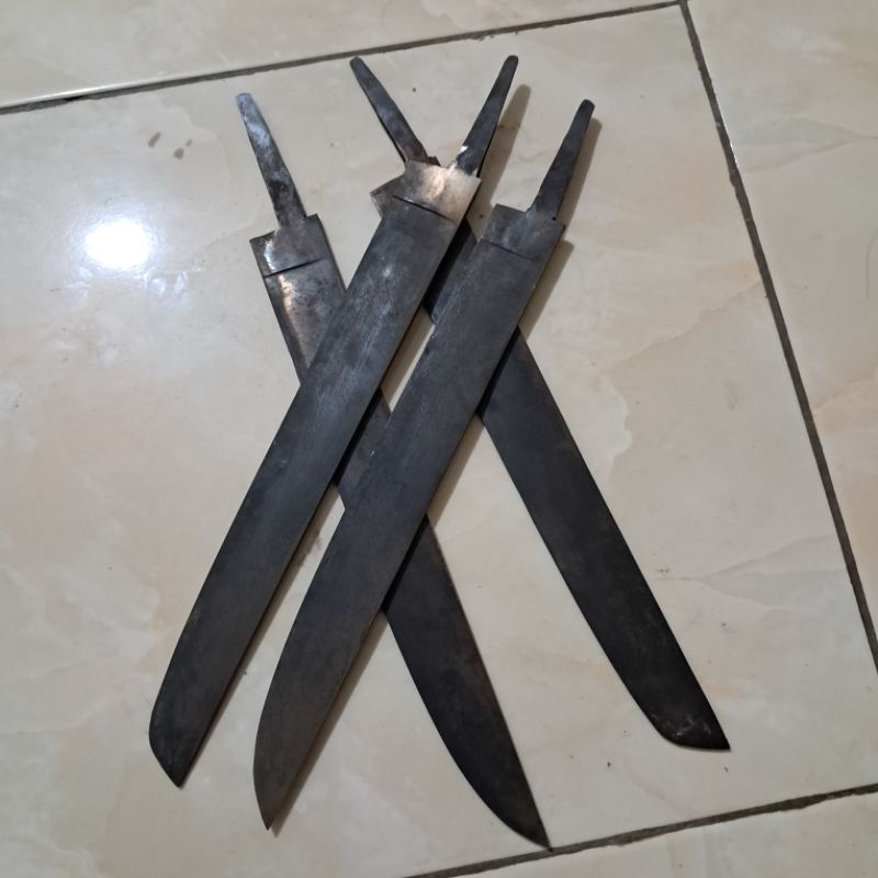 Mentahan Pisau sembelih Bohler K110