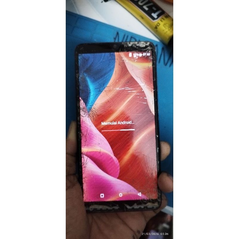 LCD Maxtron s9 (hanya LCD aja yang di jual)