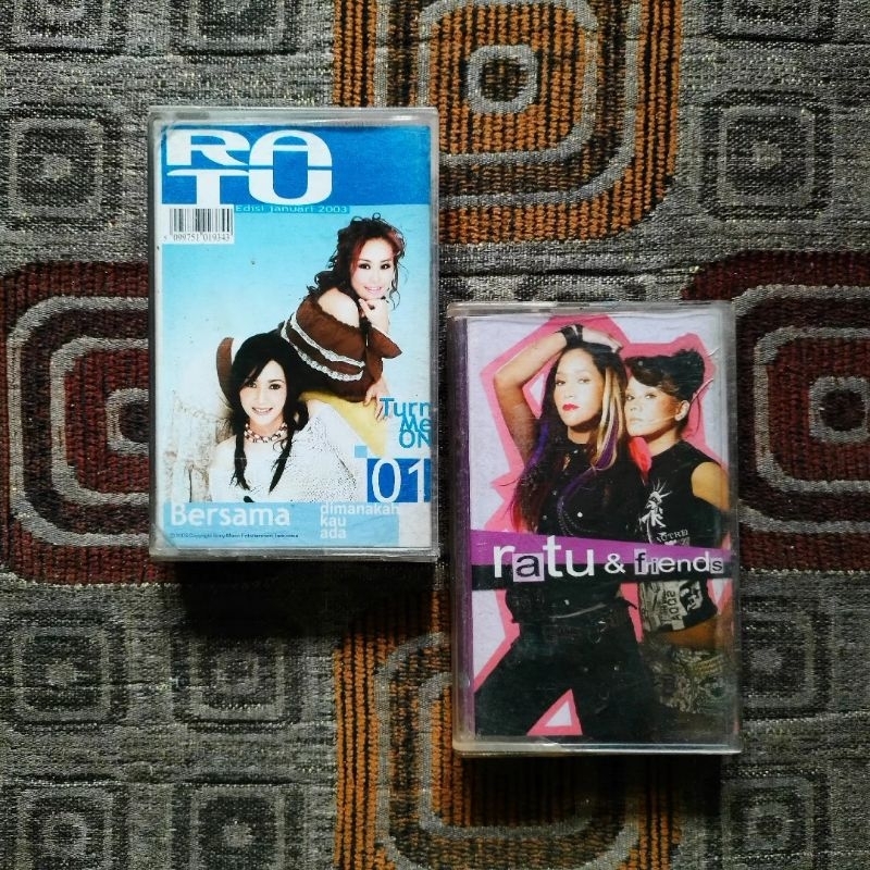Sepaket kaset pita RATU