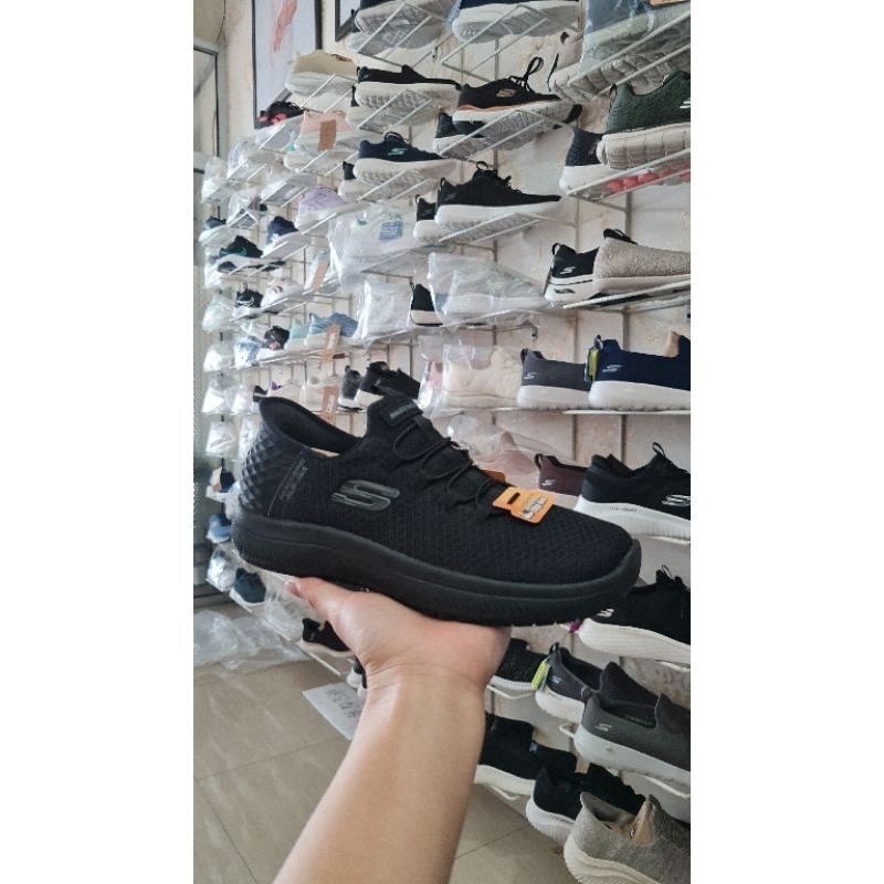 Sepatu Skechers UW slip on slip in size 36