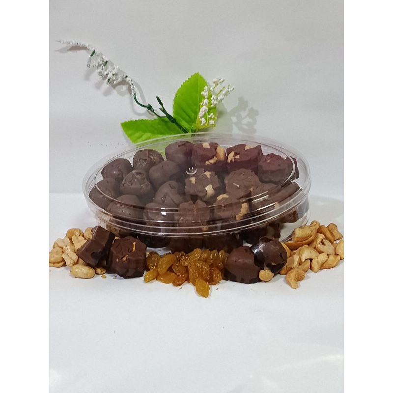 

Dark & Milk Chocolate Mix (Cokelat dan cokelat susu dengan mix isian)