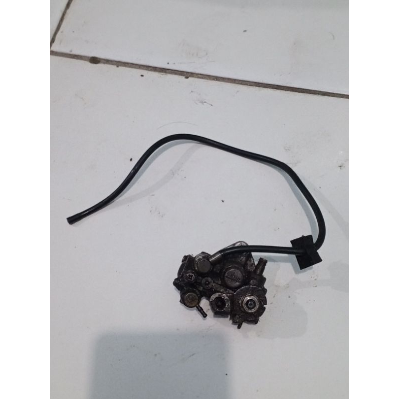 Pompa oli samping Suzuki TornadoGS Crystal Rc110