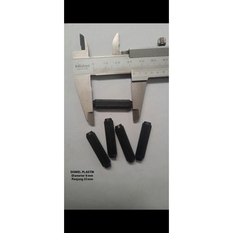 Dowel plastik Diameter 8mm panjang 33mm