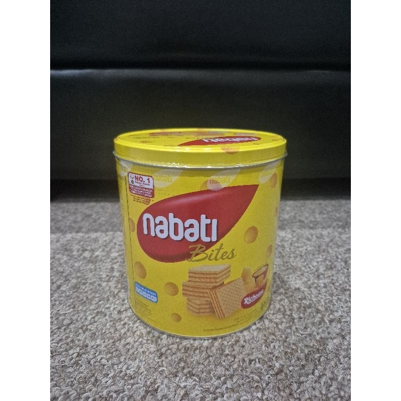 

NABATI WAFER BITES RICHEESE DALAM KALENG 240gr