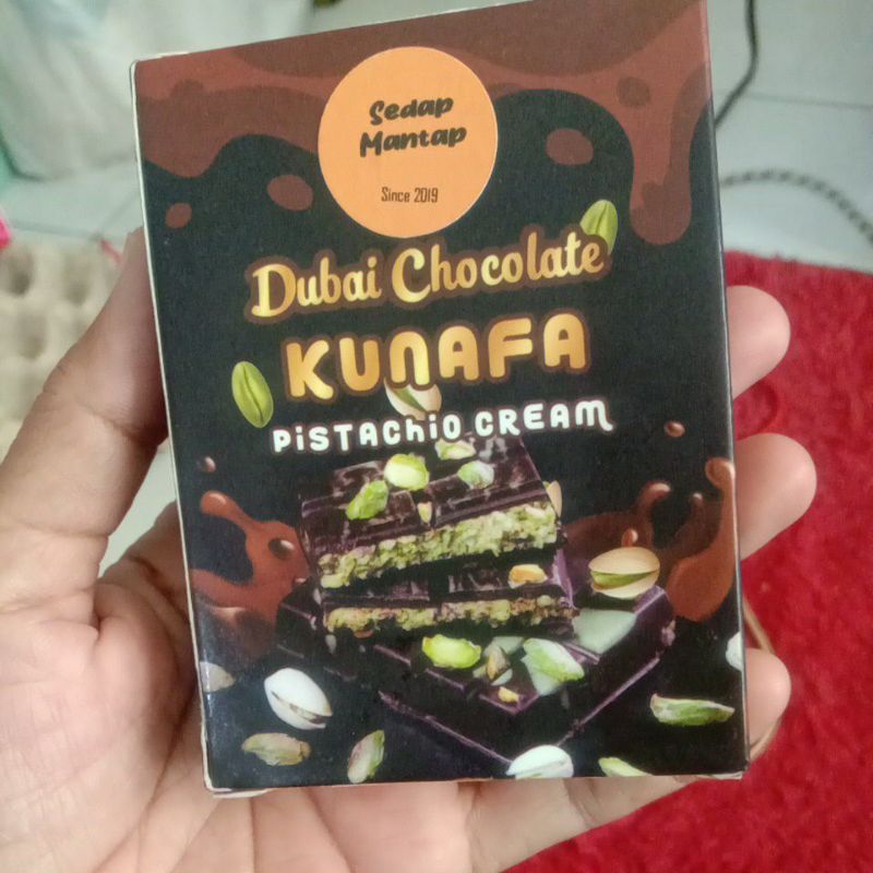 

Coklat Dubai Kunafa 90 gr