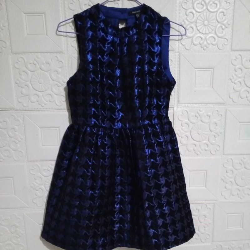 Dress jacquard emboss