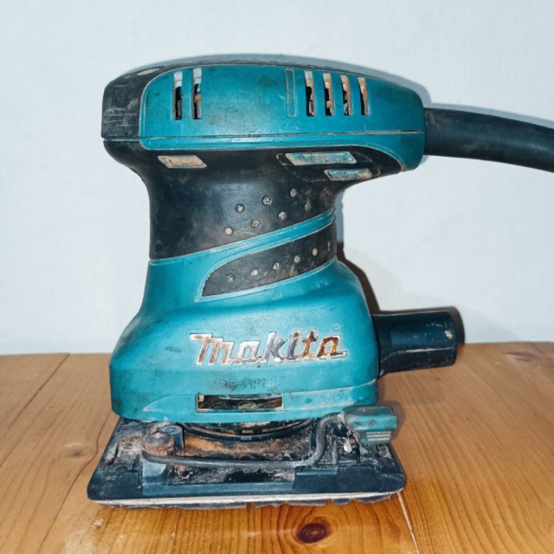 Mesin Amplas Makita BO 4556 bekas ori