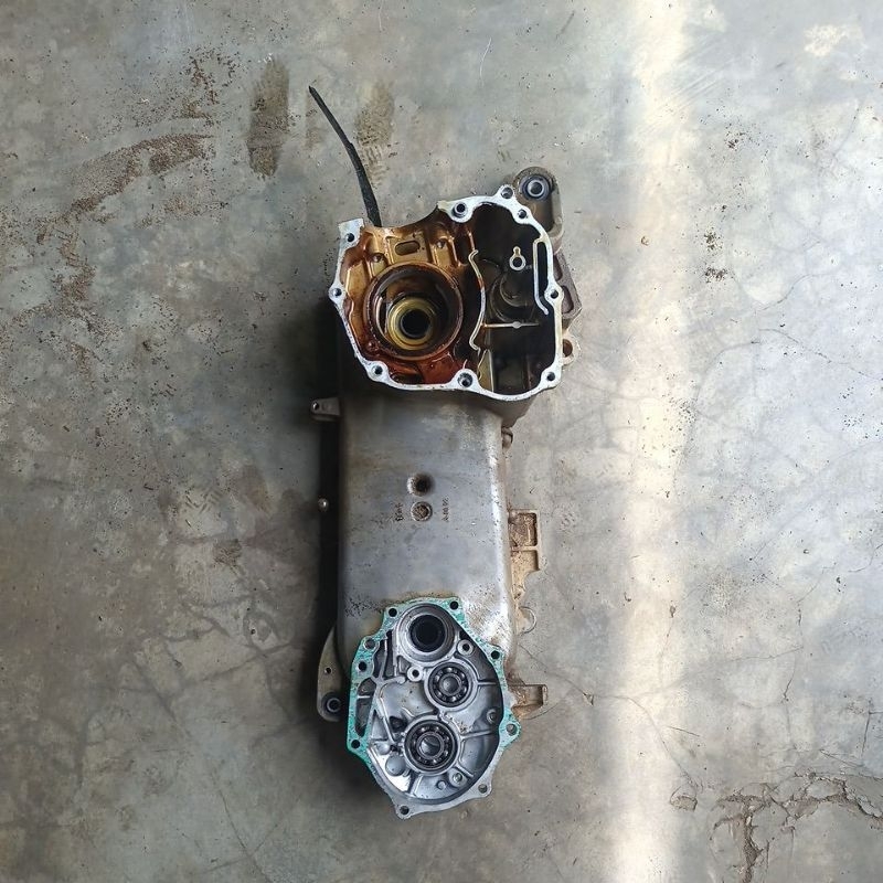Crankase,Krengkes, Crankese Kalter Kiri Beat ESP ,Scoopy ESP Tahun 2015,Original,Bekas Copotan Motor