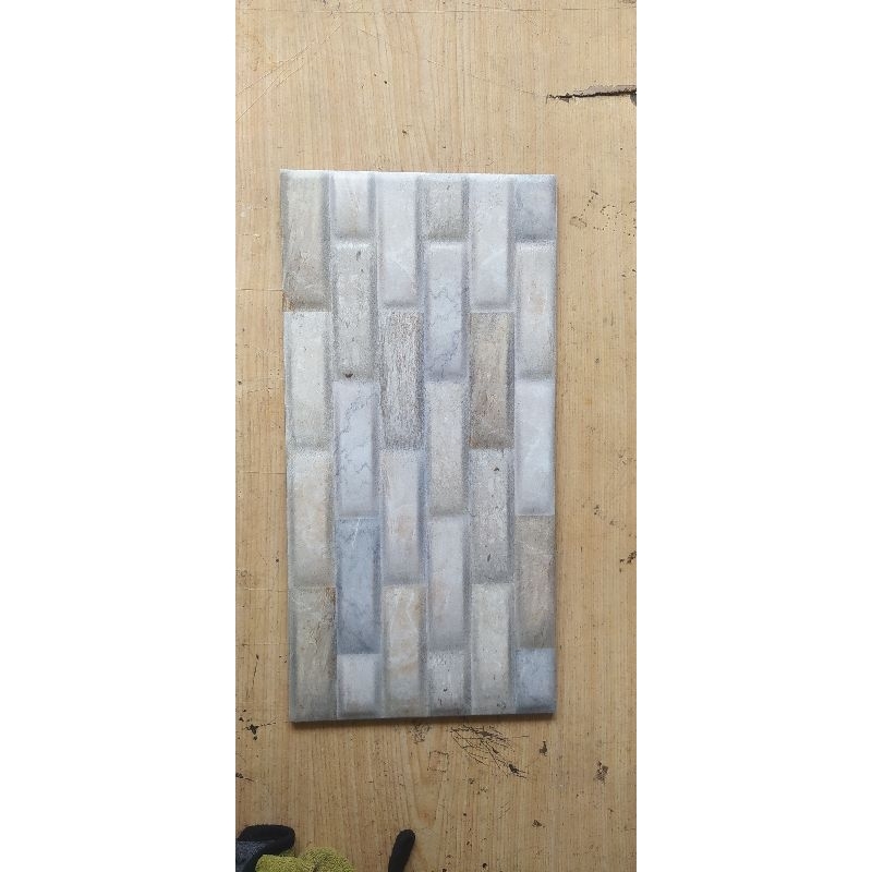 Keramik 20x40 Paisley Grey 20x40 Motif Batu alam