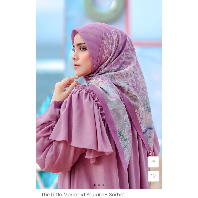 TLM 1.0 buttonscarves preloved