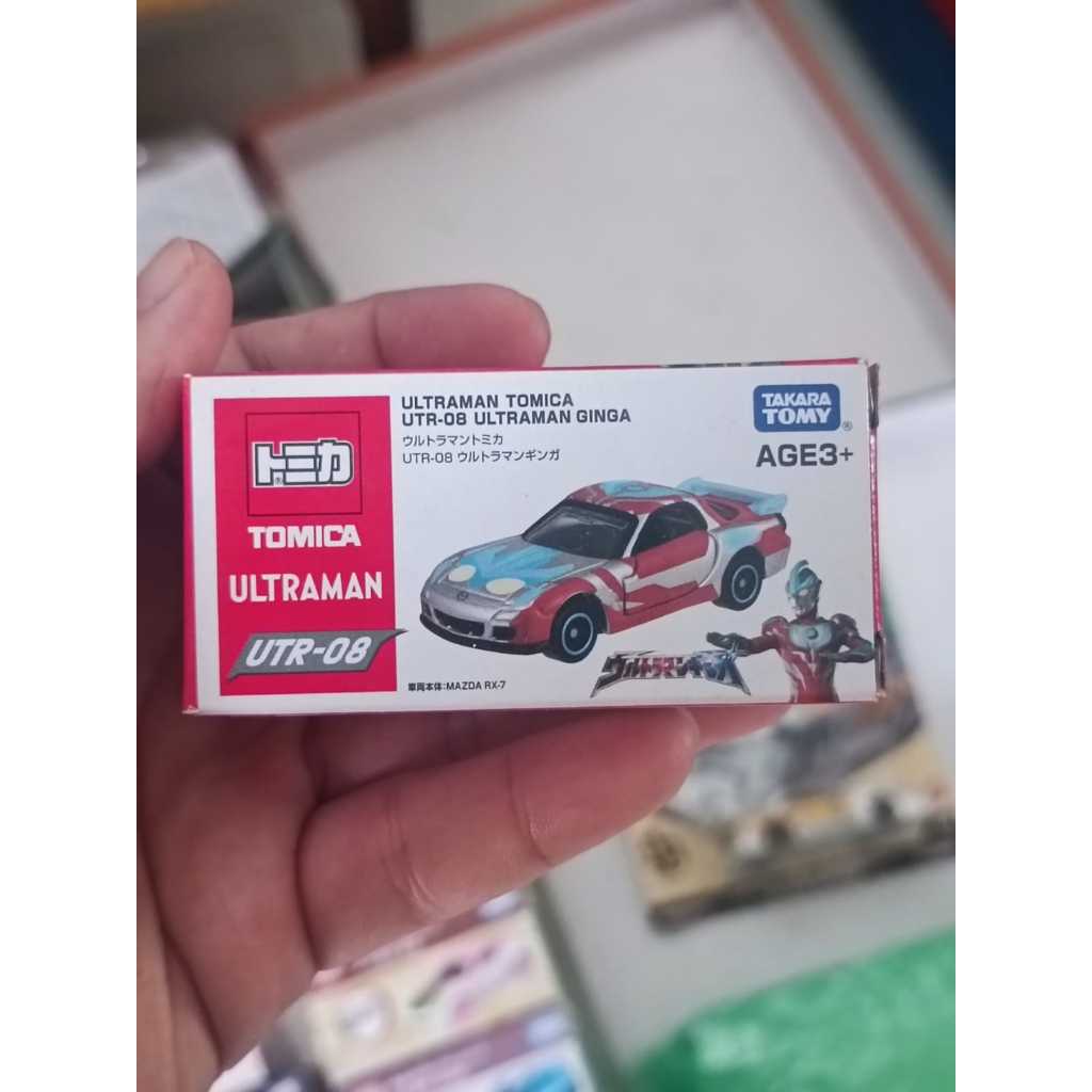 Ultraman Tomica UTR-08 Ultraman Ginga Takara tomy Diecast Mobil