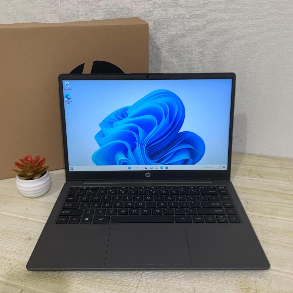 BARU Laptop Slim HP 245 G10 | Ryzen 3 7320U | RAM 8 GB | SSD 256 GB | 14"FHD | Windows 11 + OHS 2021
