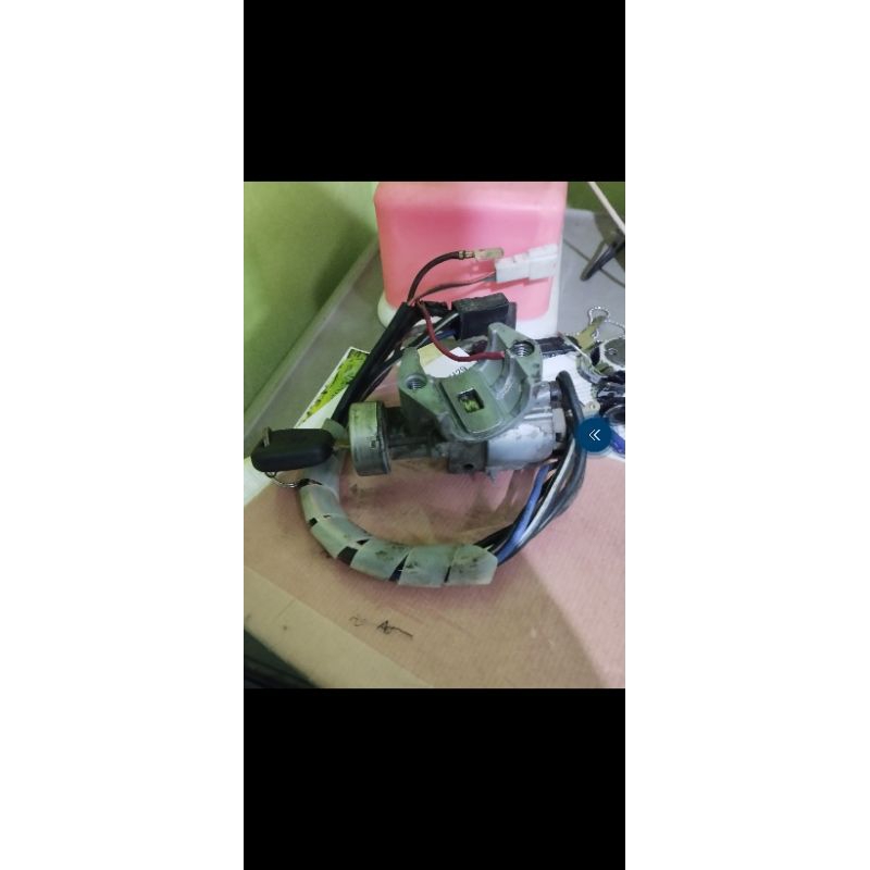 kunci kontak mobil  Mazda capella