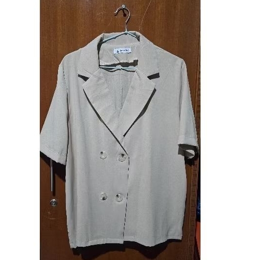 Blazer wanita/blazer preloved/blazer wanita preloved