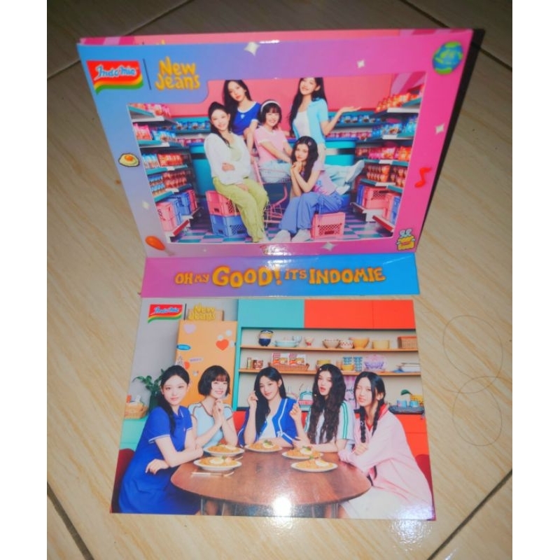 

Indomie x New Jeans Exclusive Postcard With Frame Oh My Good