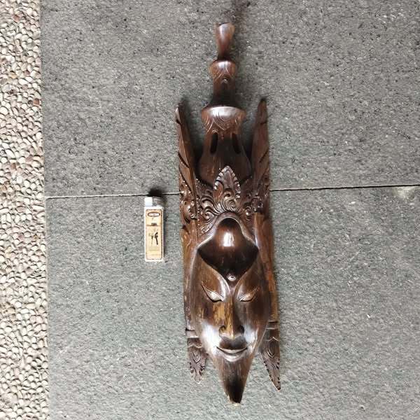 Pajangan Dinding Vintage Ukiran Topeng Kayu Jati