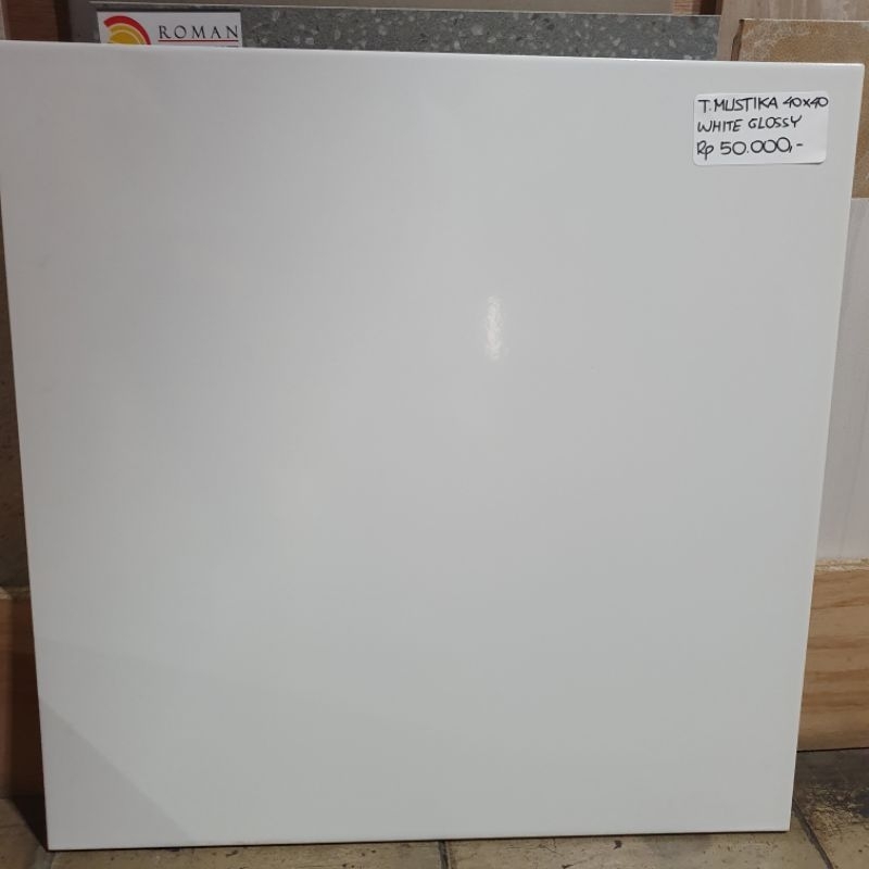 keramik lantai kamar tidur ruang tamu dapur rumah putih white glossy merk IKAD 6101 40x40