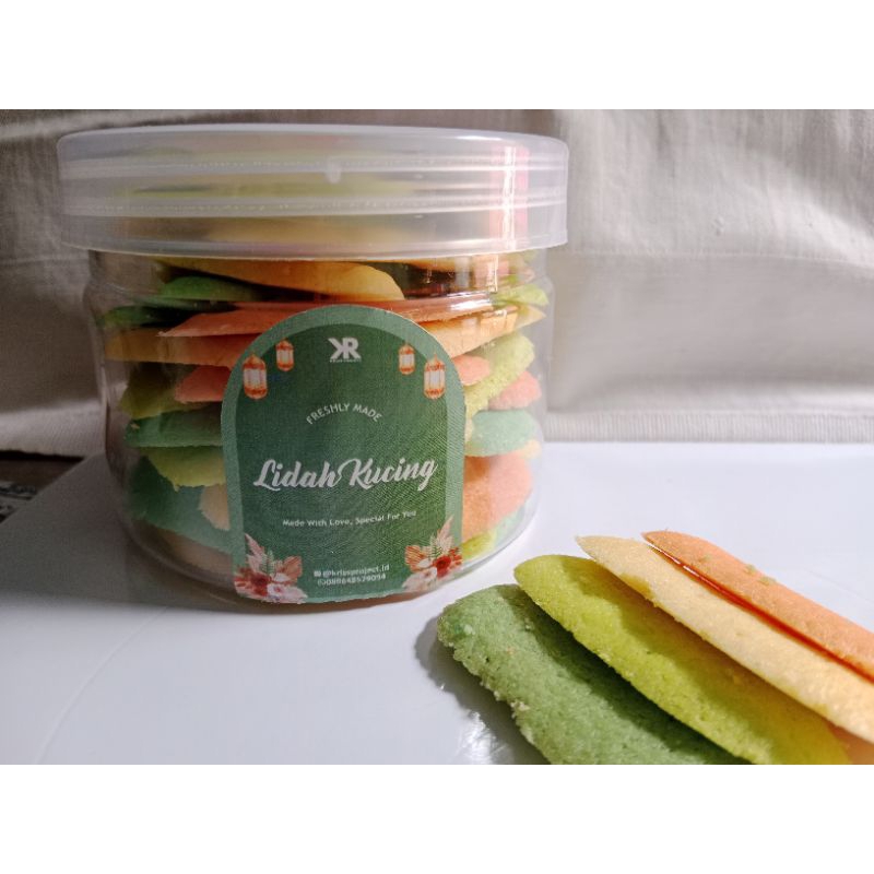 

Kukis Lidah Kucing Pelangi