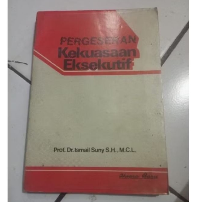 PERGESERAN KEKUASAAN EKSEKUTIF