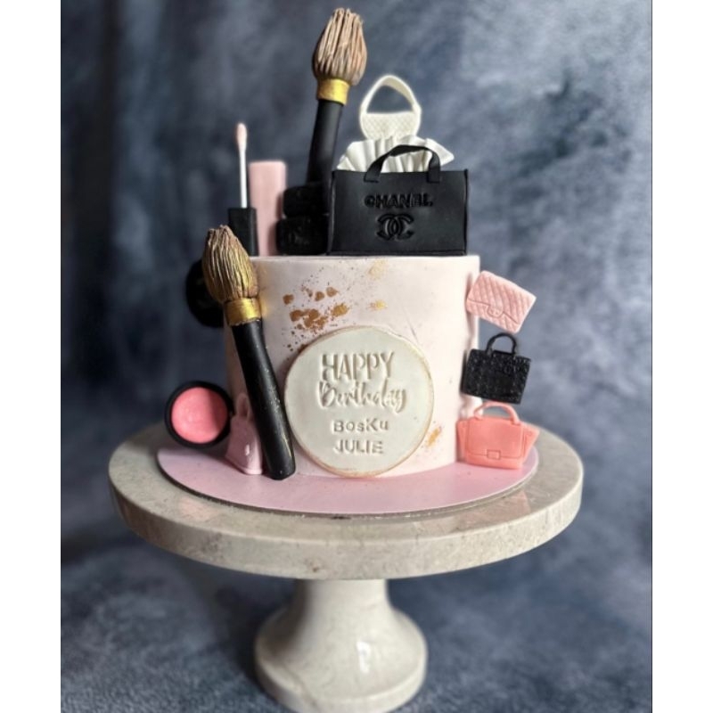 

Birthday Cake / Kue Ulang Tahun / Cake Custom (baca deskripsi)